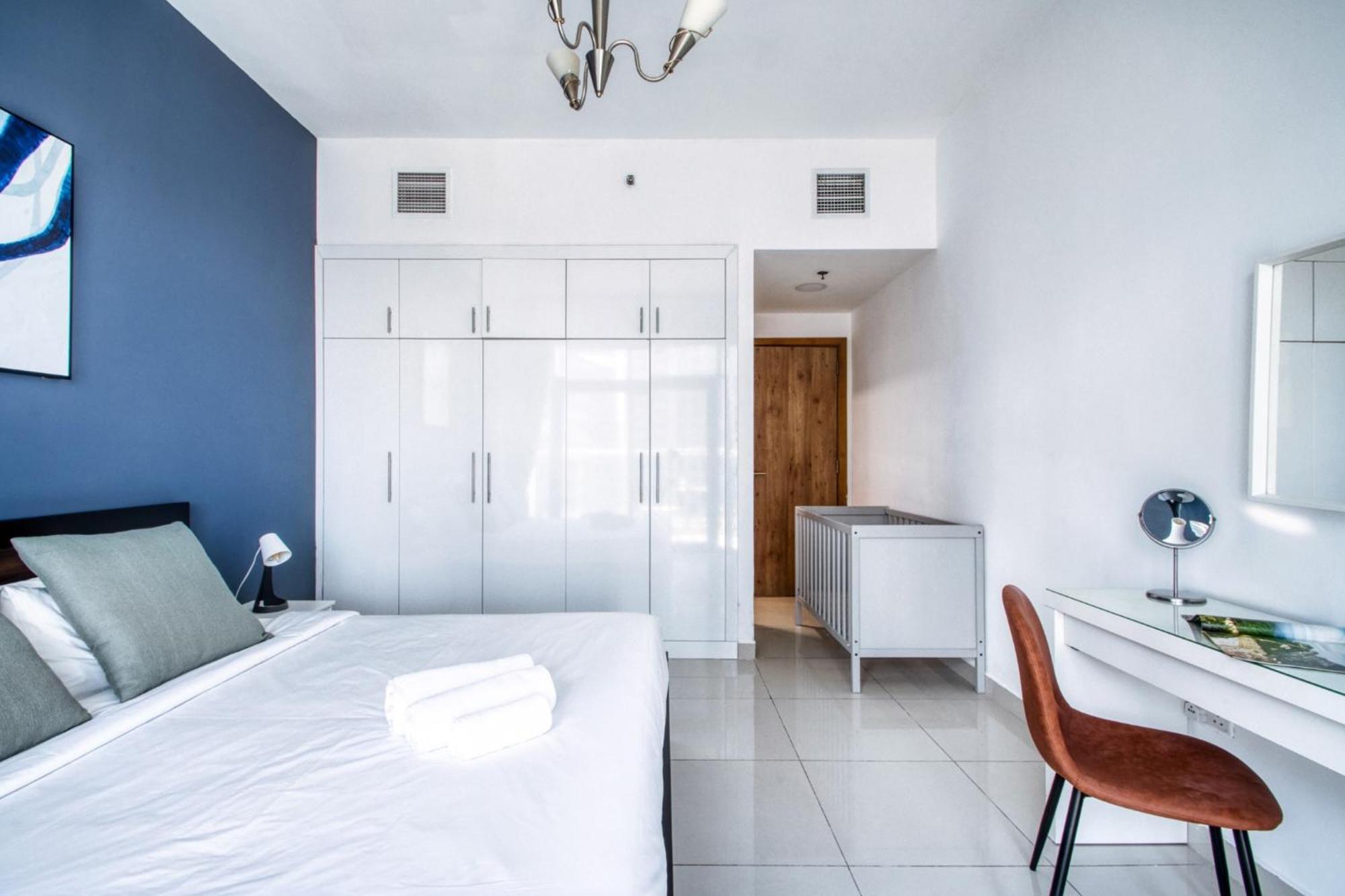 Apartamento Iconic 2Br With Marina Views Dubái Exterior foto
